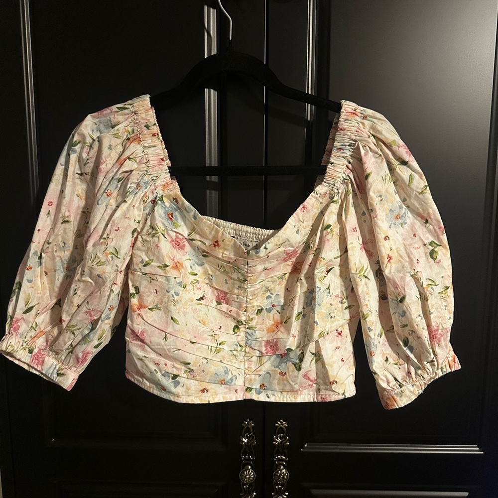 Abercrombie & Fitch Floral Puff Sleeve Cropped Blouse with Ruching